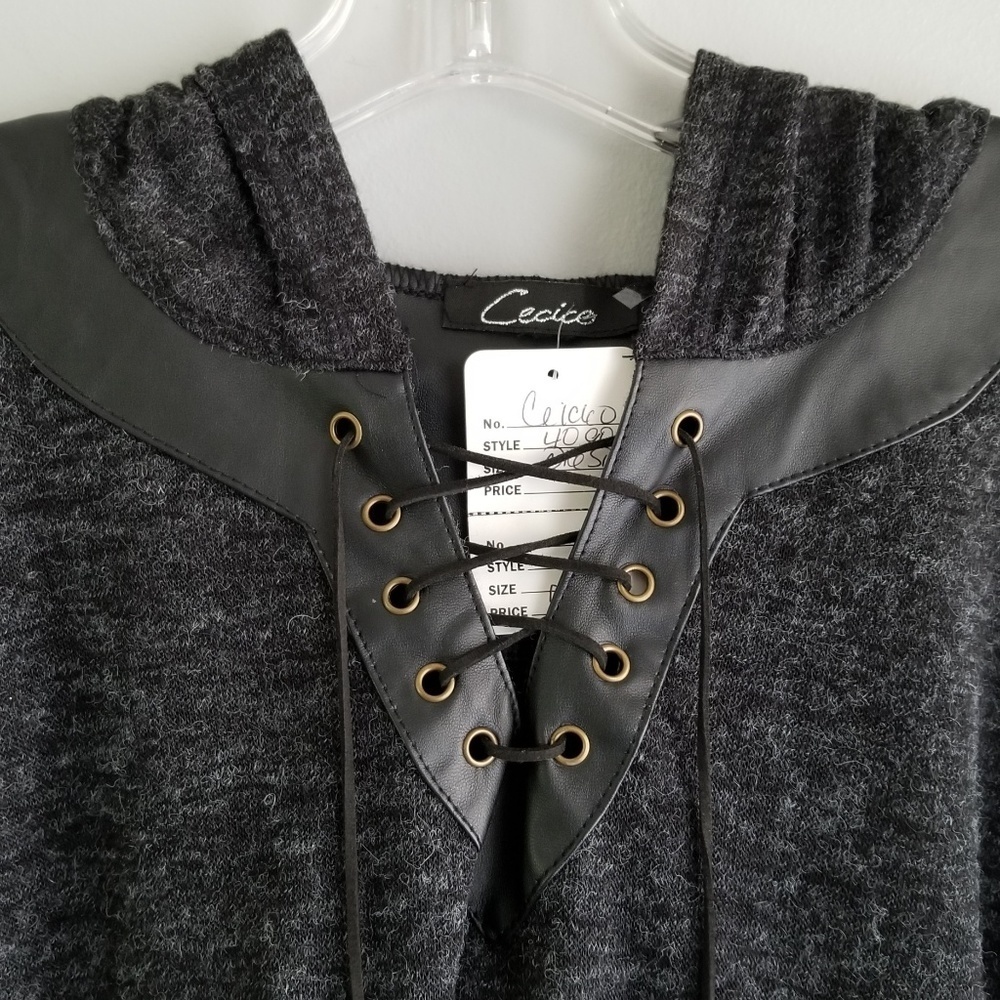 💥NEW💥Cecico Light Weight Poncho Hoodie One Size - Picture 2 of 6